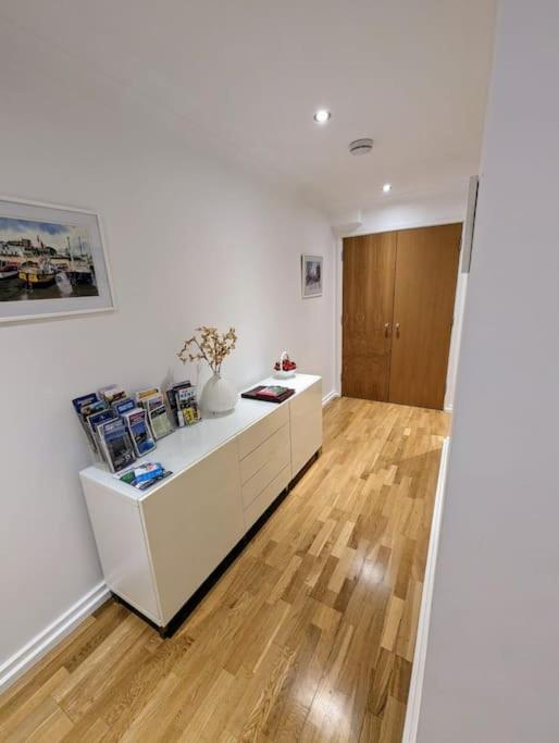 ברודסטיירס Sohot Stays-Garden Apt-Free Parking Ground Flr מראה חיצוני תמונה